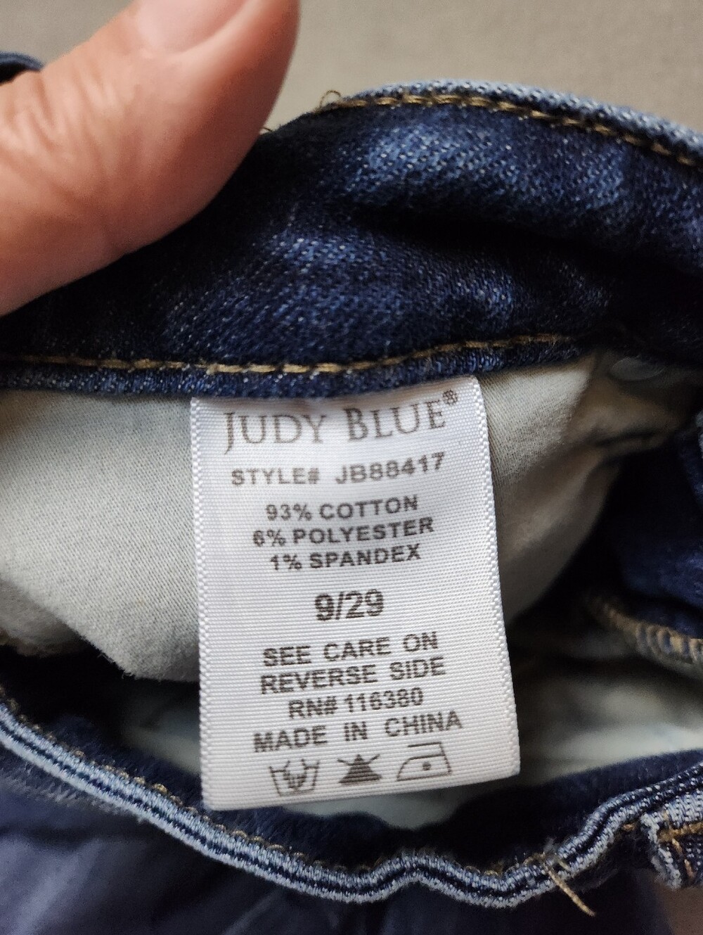 Judy Blue Skinny Fit Distressed Raw Hem Jeans Size 9/29 JB88417 - Picture 7 of 12